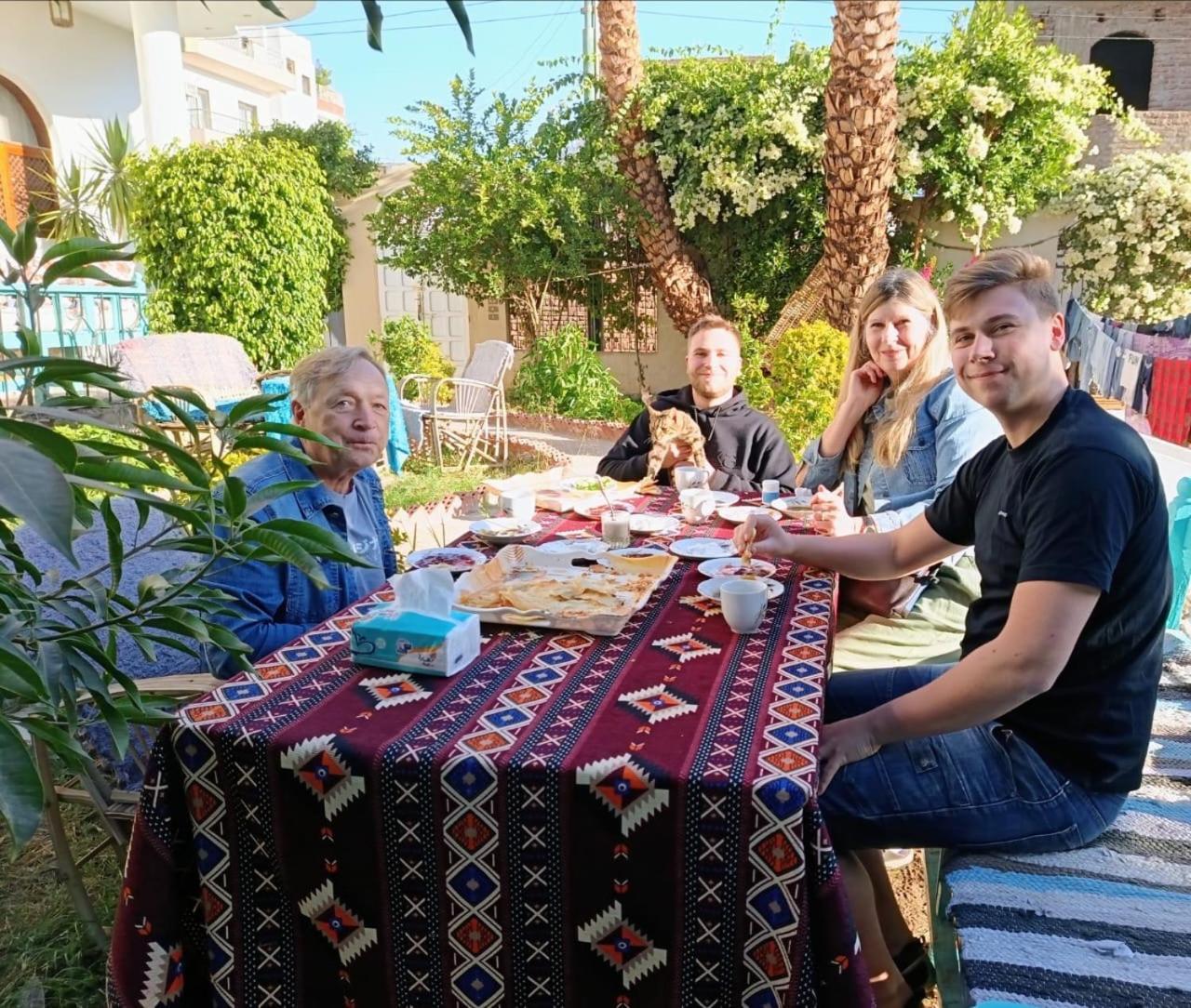 Villa Giulio Luxor Guest House Buitenkant foto
